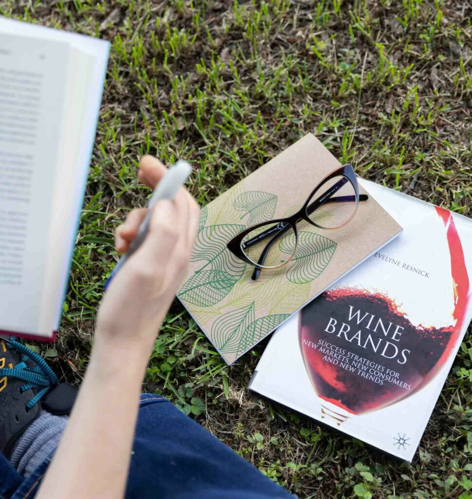 Il marketing del vino richiede studio continuo. Costruire un brand vinicolo e come renderlo memorabile, desiderabile e attuale nel tempo è una sfida che si rinnova con l'evoluzione dei mercati.